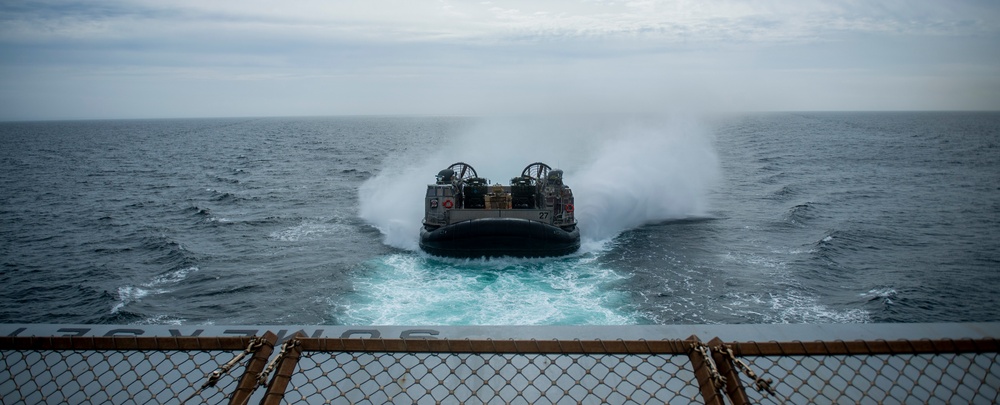 Landing craft, air cushion, operations aboard USS Somerset (LPD 25) during QUART 25.2