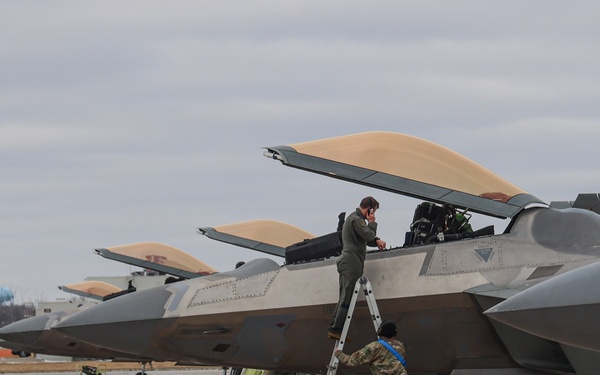 Mitchell Trophy Air Race Comes Back to Selfridge