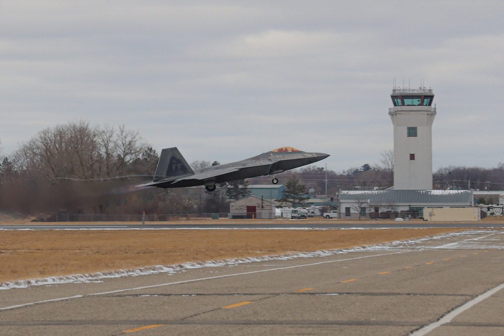 Mitchell Trophy Air Race Comes Back to Selfridge