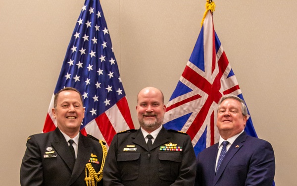 Royal Australian Navy Commodore David Frost, Naval Attaché to Washington, visits Navy Warfare Development Center