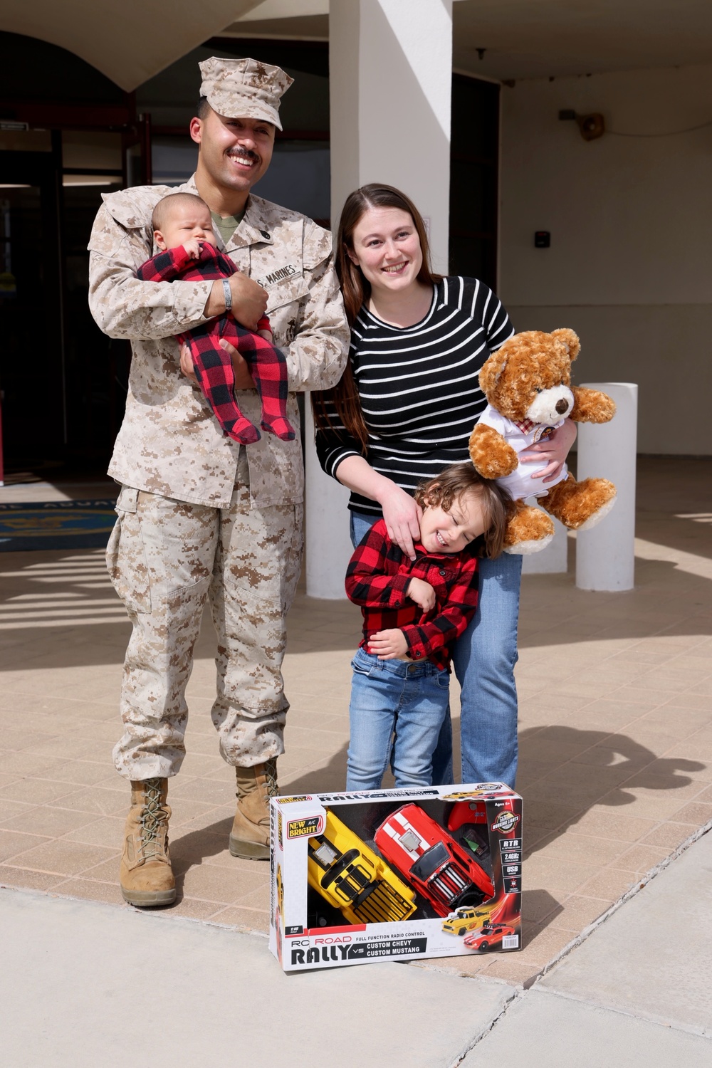 California Assemblyman honors first baby of 2025 at Naval Hospital Twentynine Palms