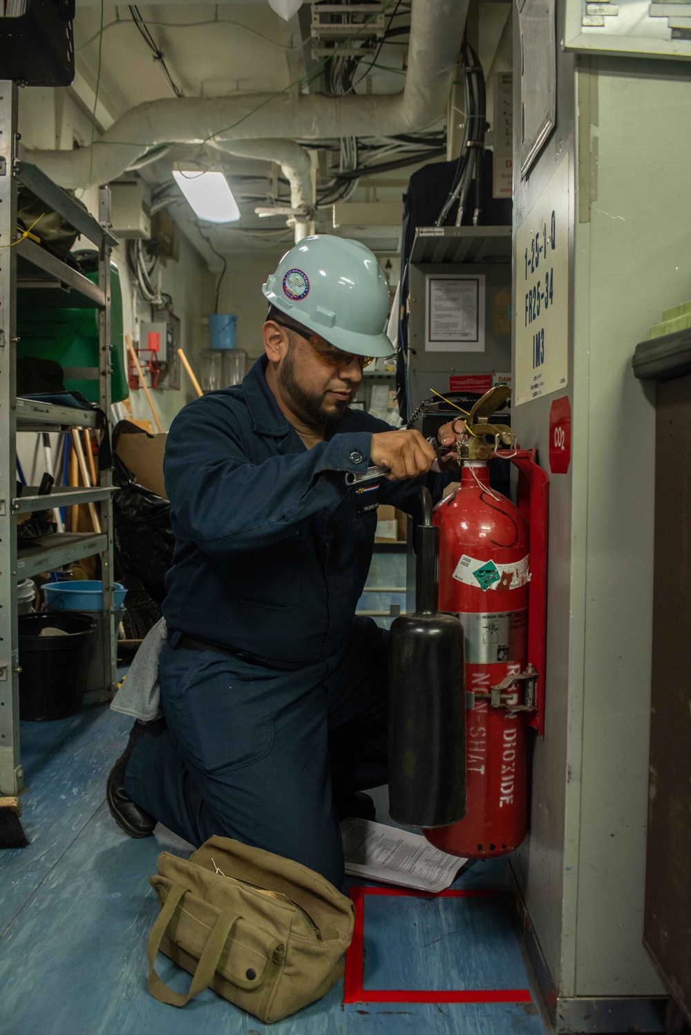 USS Ronald Reagan (CVN 76) conducts ship maintenance