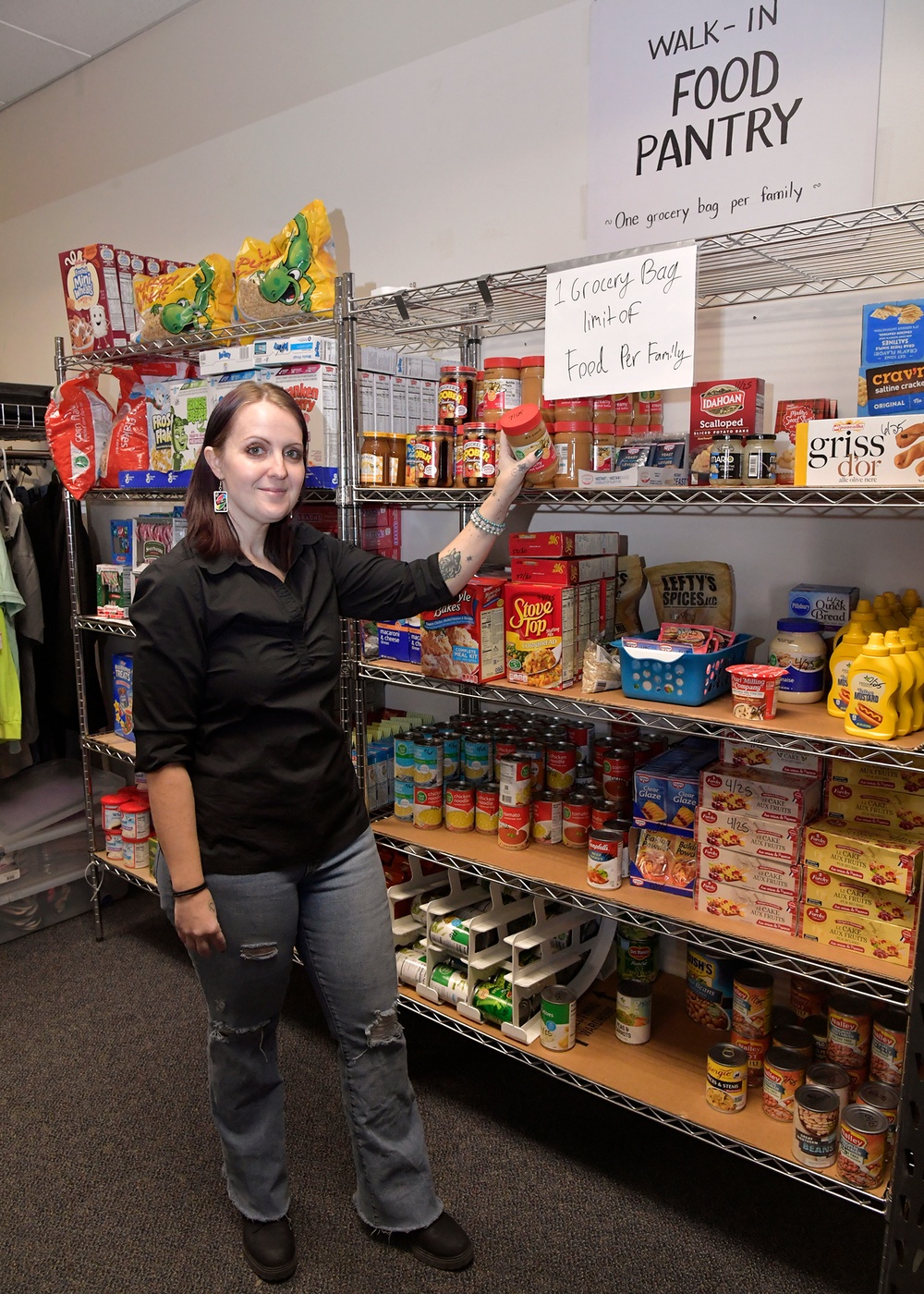 Airman’s Attic volunteer honored for outstanding support to Hill AFB Airmen