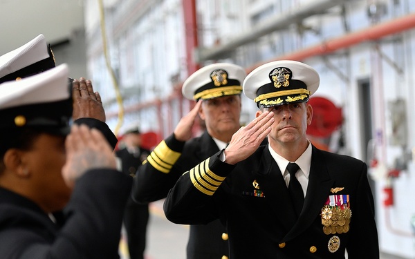 Airborne Command &amp; Control and Logistics Wing holds change-of-command ceremony