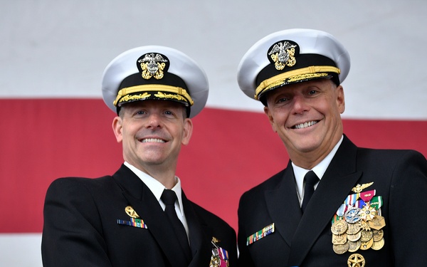 Airborne Command &amp; Control and Logistics Wing holds change-of-command ceremony