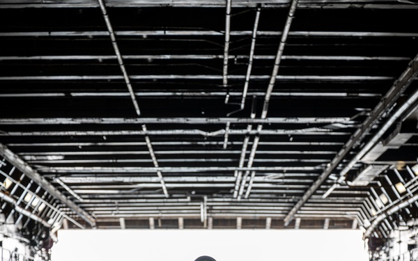 QUART 25.2: Amphibious transport operations at sea