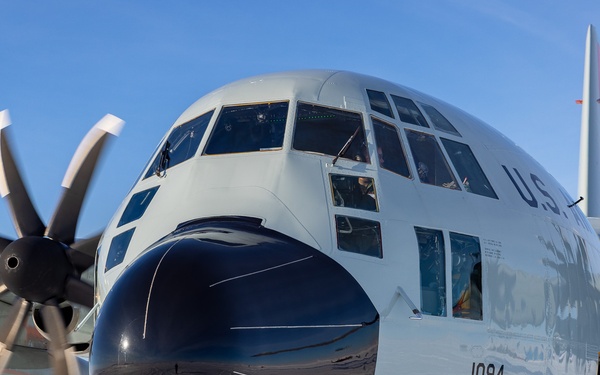 LC-130 Hercules Fresh Water Landing