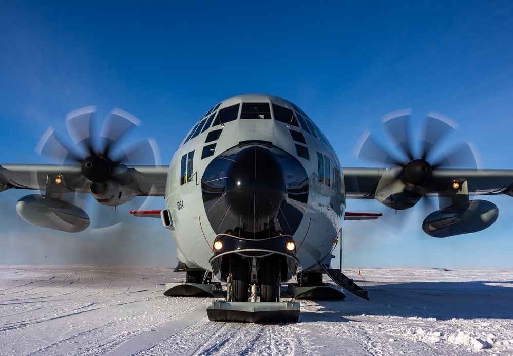 LC-130 Hercules Fresh Water Landing