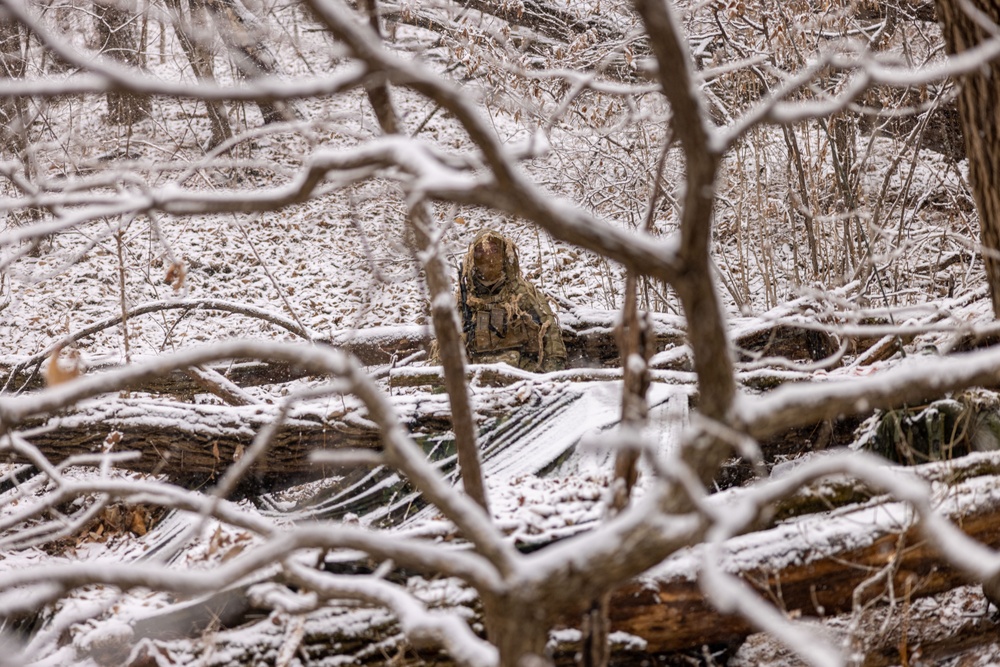 U.S. and Republic of Korea Reconnaissance Marines Bilateral Surveillance and Patrolling Training During KMEP 25.1