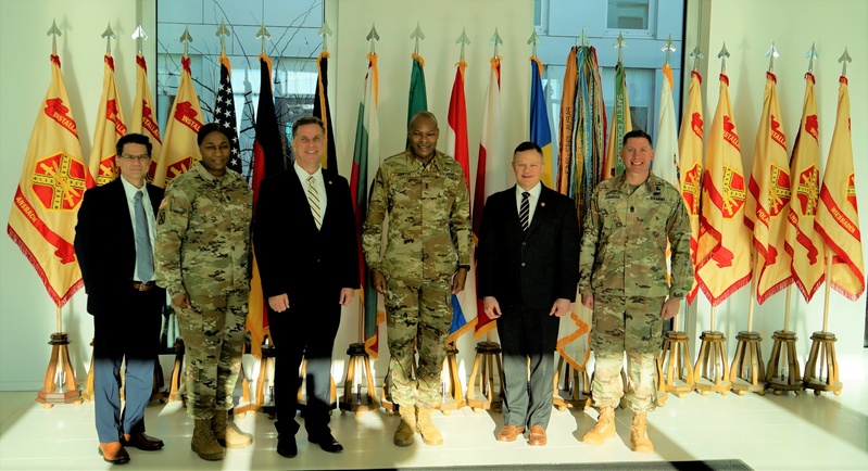 Installation Management’s Deputy Commanding General visits Garrison Wiesbaden