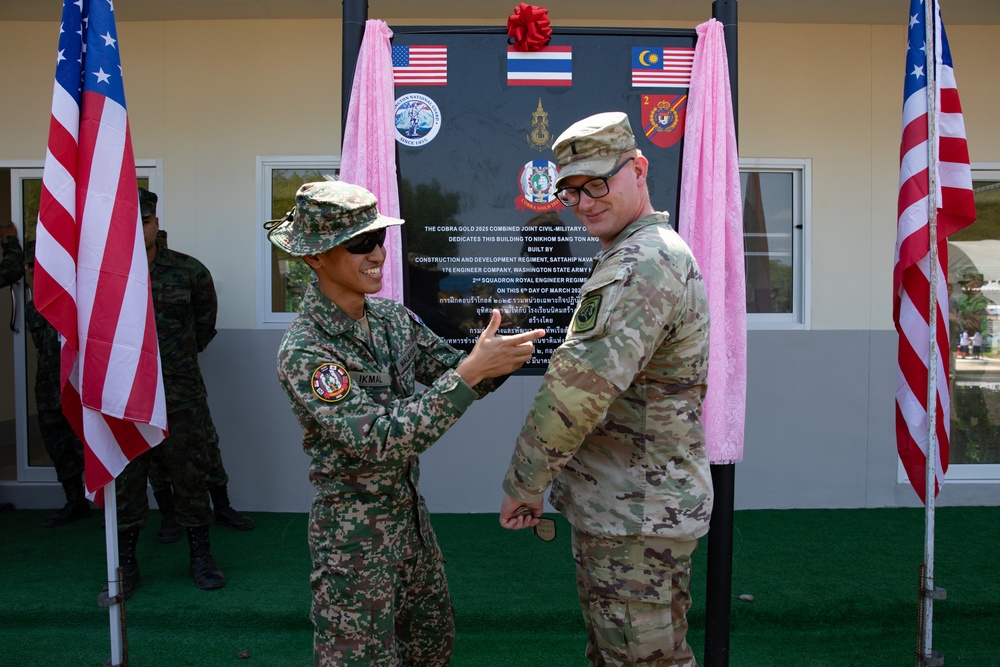 Cobra Gold: U.S., Thai, Malaysian armed forces build a schoolhouse in Rayong, Thailand