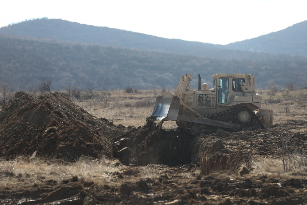 3rd ABCT, 1st Armored Division Conduct Engineer Training (Day 2)