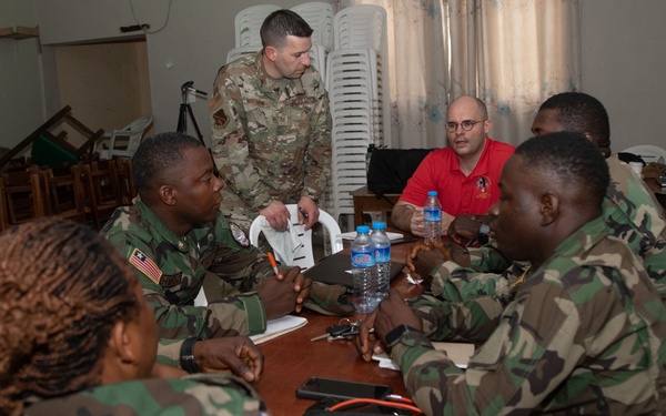 Public affairs professionals exchange best practices In Liberia