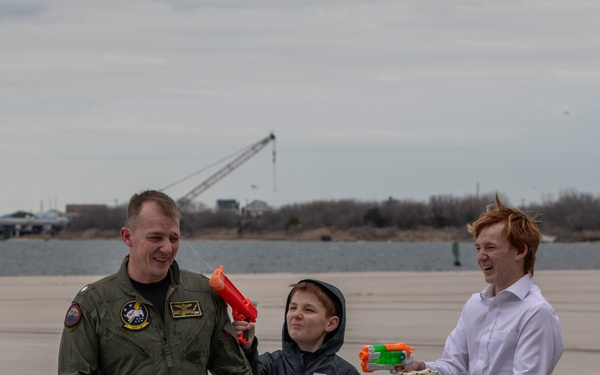 HSC-26 Holds Change of Command Ceremony