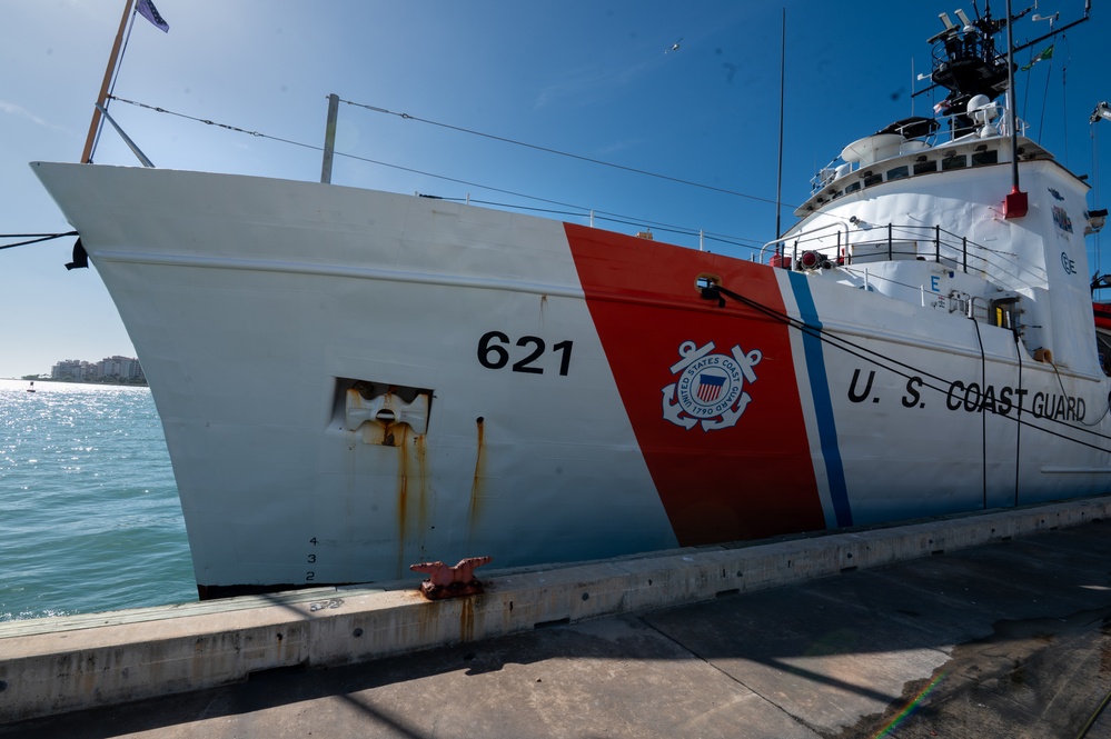 Coast Guard Cutter Valiant offloads approximately $141 million worth of narcotics at Base Miami Beach