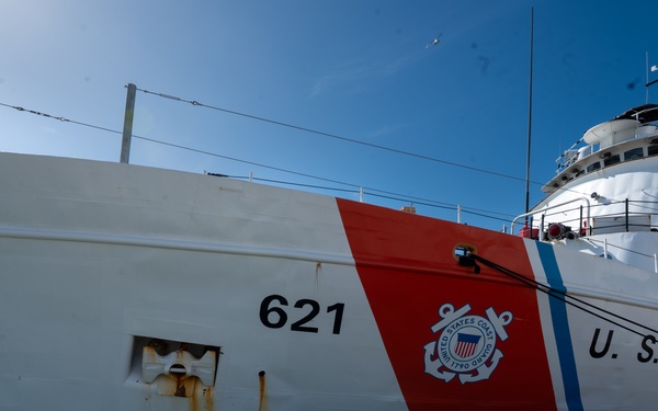 Coast Guard Cutter Valiant offloads approximately $141 million worth of narcotics at Base Miami Beach