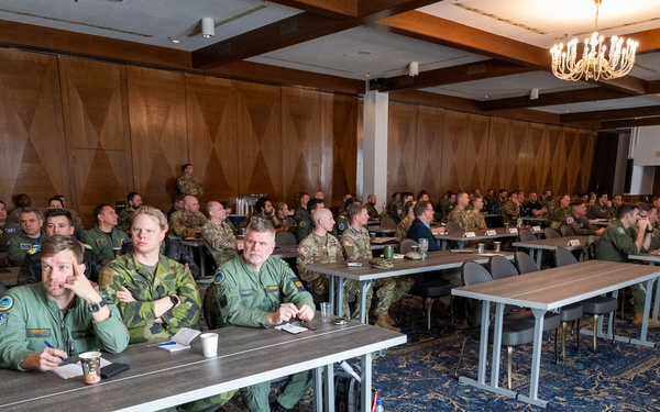 NATO allies discuss interoperability during airlift conference