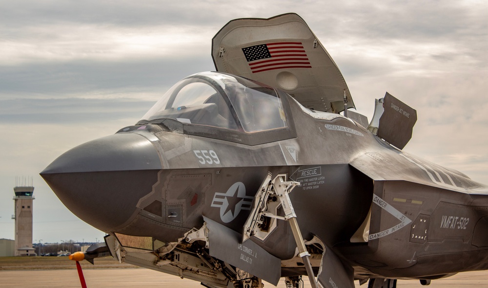 Flying Nightmares Bring F-35B Thunder to Fort Worth