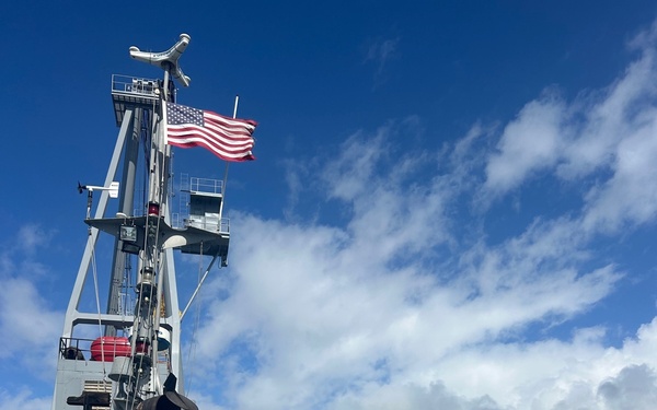 The operation was conducted by the NAVFAC YD-254 floating crane crew