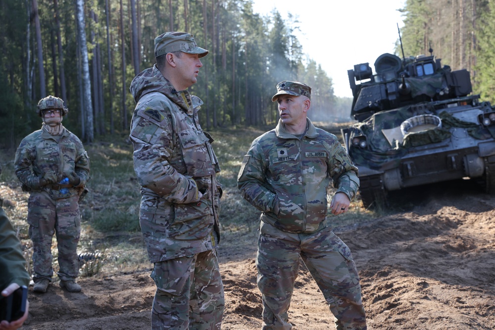 Deputy Commanding General-Maneuver of V Corps visits Camp Reedo