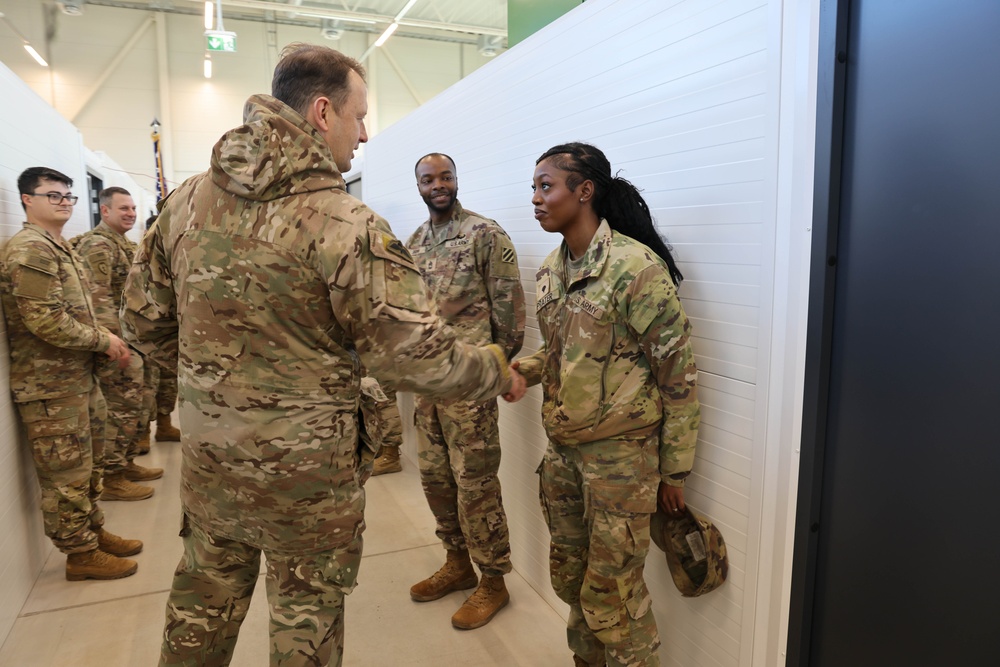 Deputy Commanding General-Maneuver of V Corps visits Camp Reedo