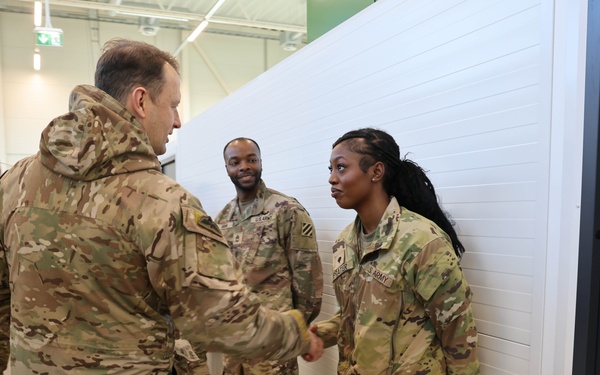 Deputy Commanding General-Maneuver of V Corps visits Camp Reedo