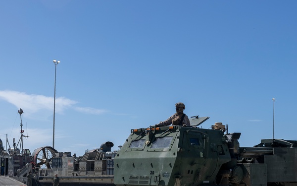 QUART 25.2: Marines and Sailors perform LCAC drills with HIMARS