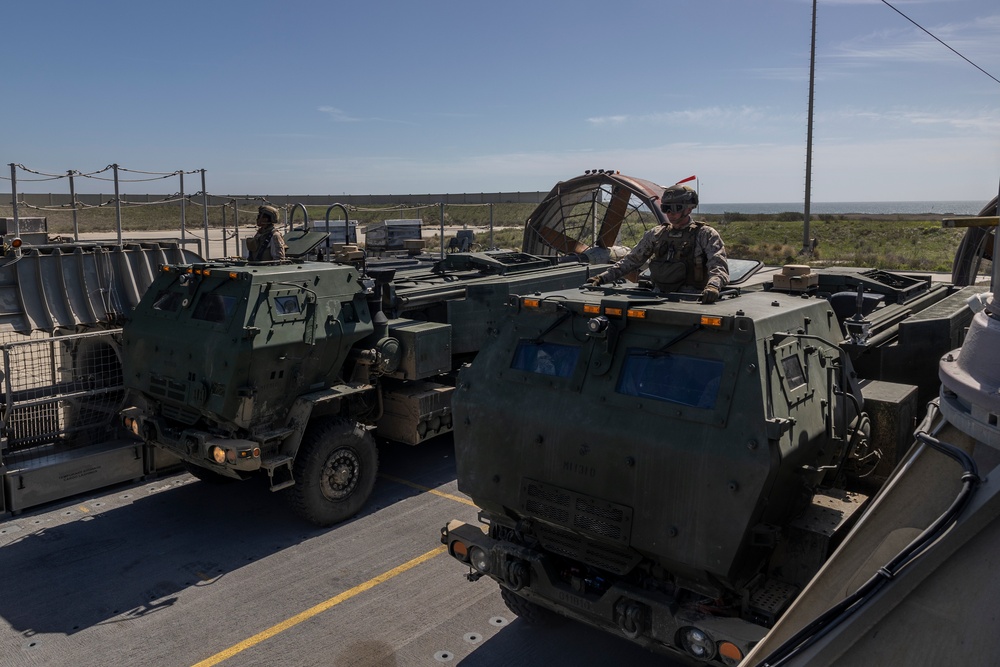 QUART 25.2: Marines and Sailors perform LCAC drills with HIMARS