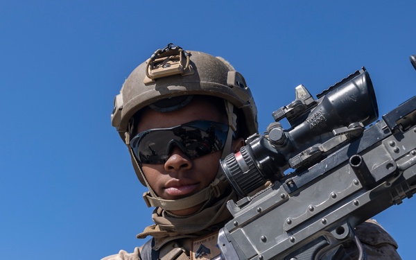 QUART 25.2: Marines and Sailors perform LCAC drills with HIMARS