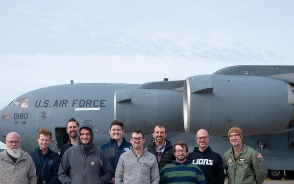 Amazon Fulfillment Center 911th AW Tour