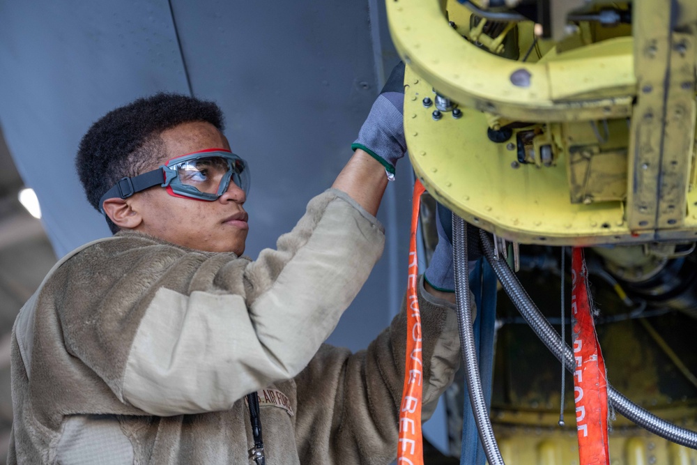 6th and 927th AMXS performs maintenance during NORE