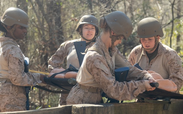 Field Medical Training Battalion ‒ East conducts casualty evacuation training