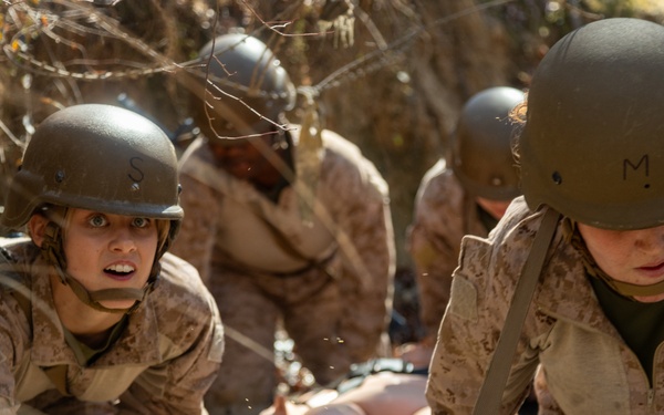 Field Medical Training Battalion ‒ East conducts casualty evacuation training