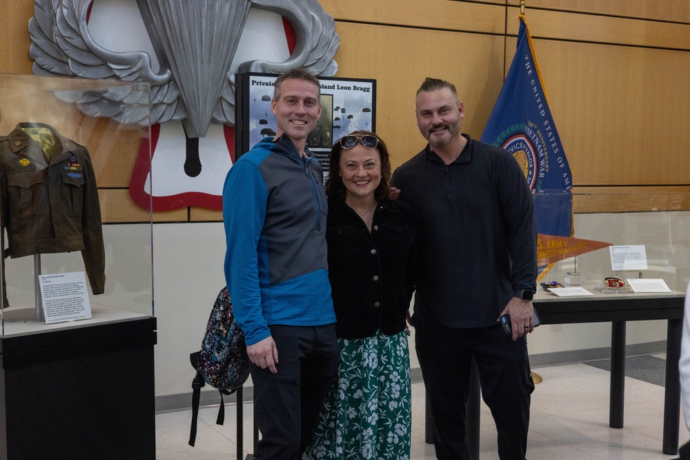 Family of Pfc. Roland L. Bragg tours Airborne &amp; Special Operations Museum