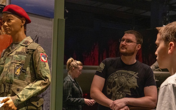 Family of Pfc. Roland L. Bragg tours Airborne &amp; Special Operations Museum