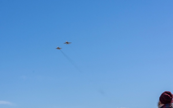 Dust Devils Turn the Page: VX-31 Welcomes New Commanding Officer