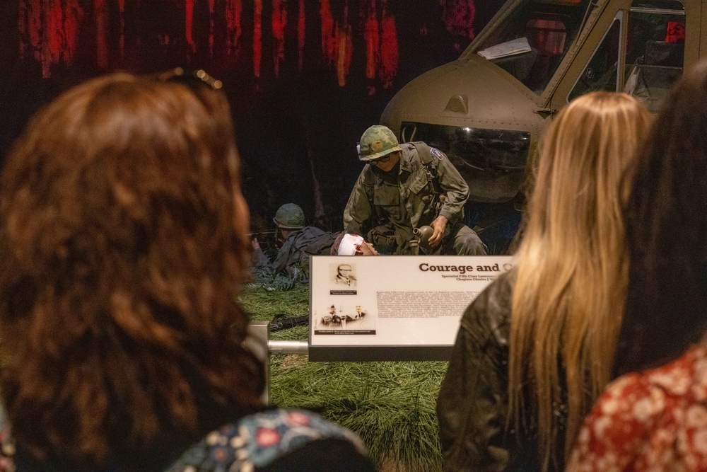 Family of Pfc. Roland L. Bragg tours Airborne &amp; Special Operations Museum