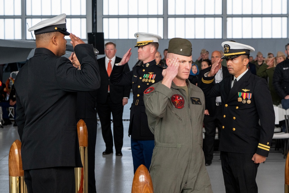 Dust Devils Turn the Page: VX-31 Welcomes New Commanding Officer