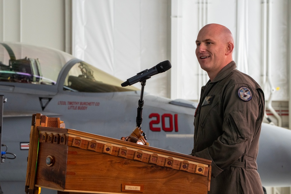 Dust Devils Turn the Page: VX-31 Welcomes New Commanding Officer