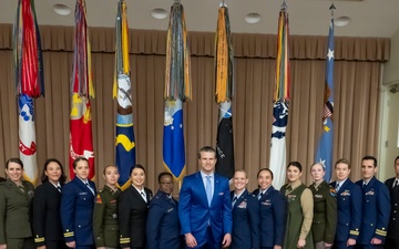 SD Hegseth Speaks to USSYP Students