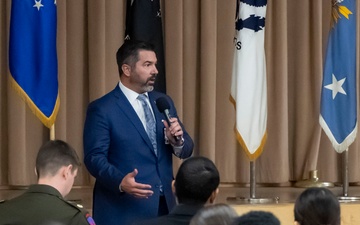 SD Hegseth Speaks to USSYP Students