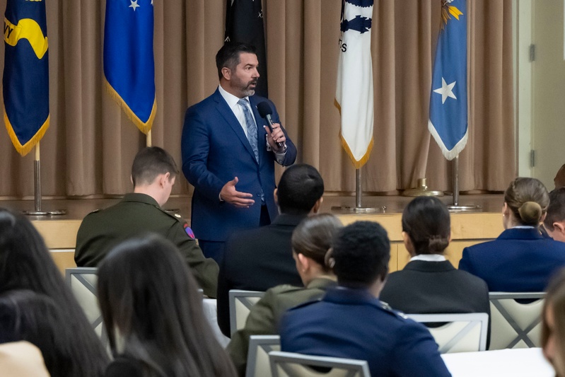 SD Hegseth Speaks to USSYP Students