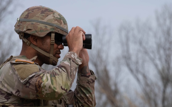 U.S. Soldier surveys the Southern Border at Del Rio
