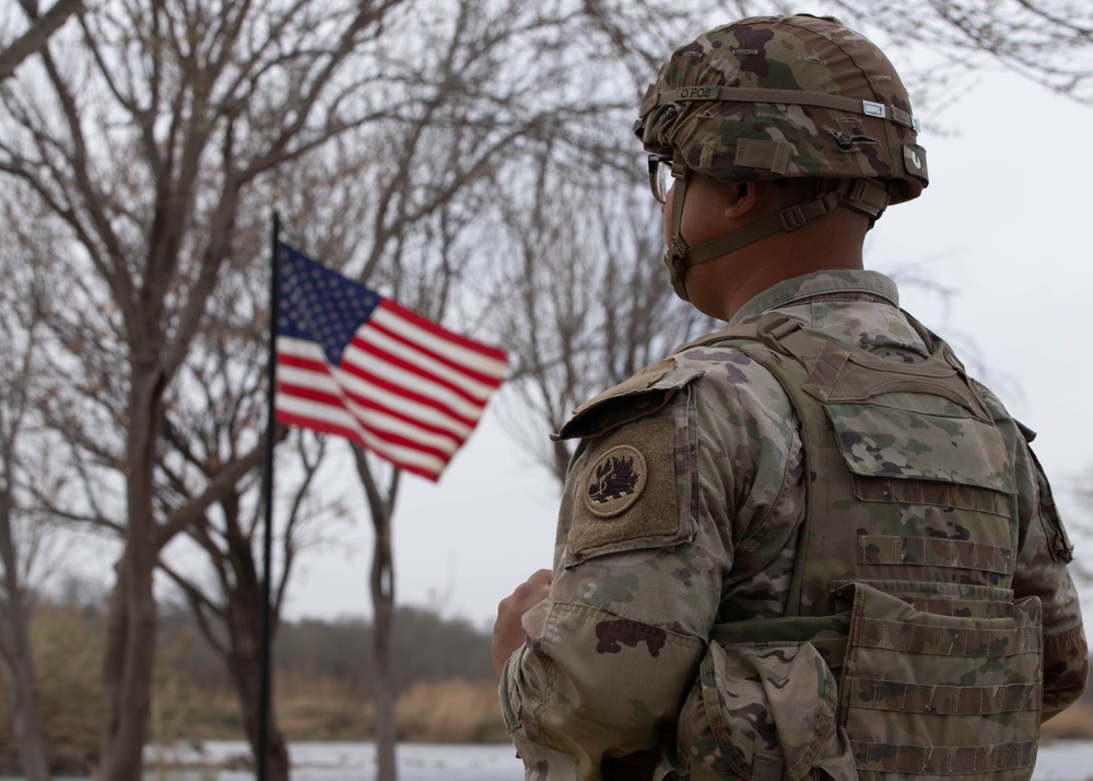 U.S. Soldier surveys the Southern Border at Del Rio