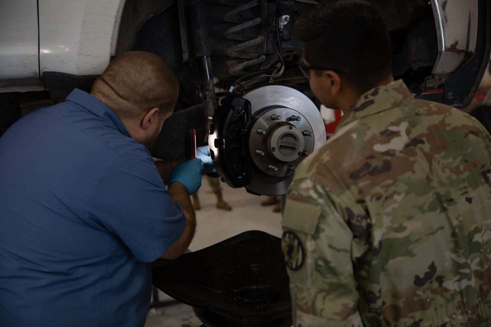U.S. Soldiers collaborate with Border Patrol to support southern border mission