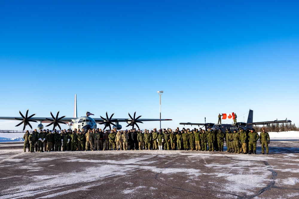 Operation Nanook-Nunalivut Group Photo