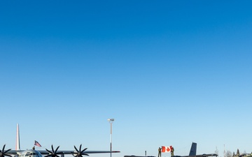 Operation Nanook-Nunalivut Group Photo