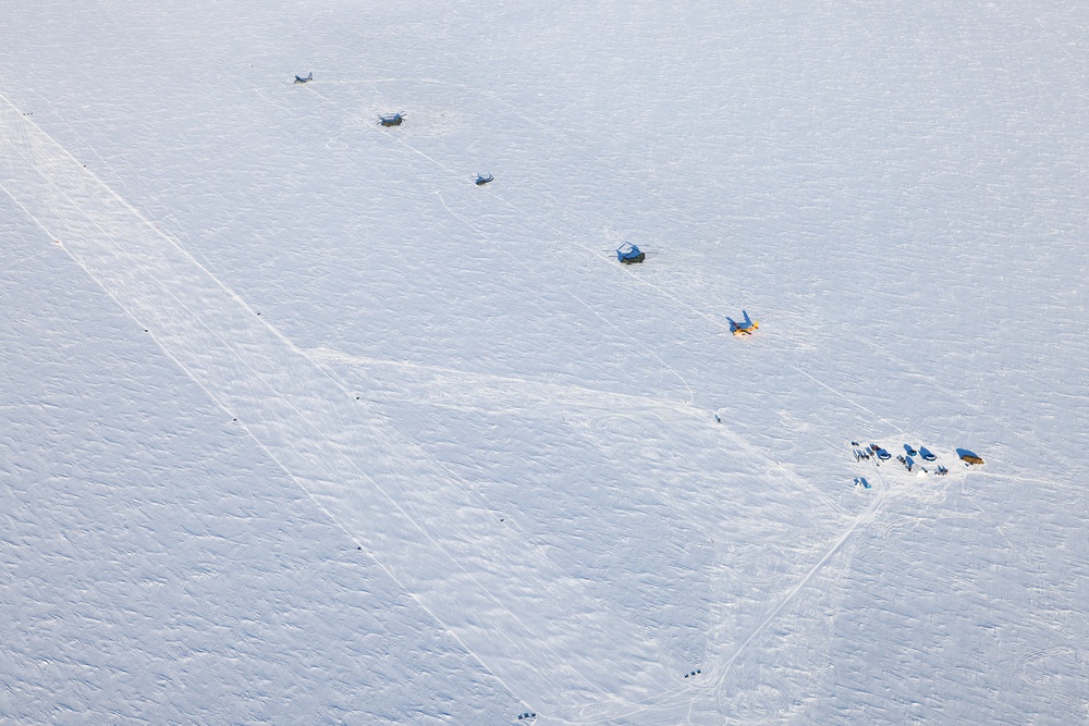 Husky Camp on Parsons Lake