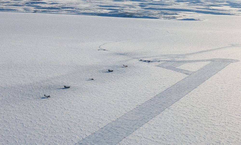 Husky Camp on Parsons Lake