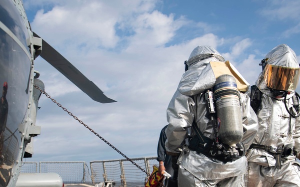 USS Sterett conducts routine operations as part of the Carl Vinson Carrier Strike Group